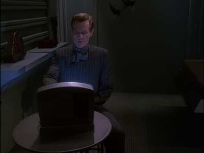 STAR_TREK_DEEP_SPACE_NINE_-_E7X16_INTER_ARMA_ENIM_SILENT_LEGES_0620.jpg