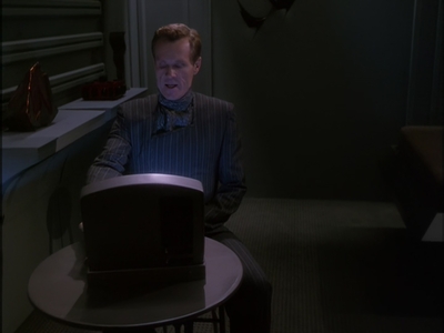 STAR_TREK_DEEP_SPACE_NINE_-_E7X16_INTER_ARMA_ENIM_SILENT_LEGES_0621.jpg