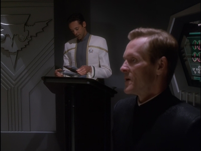 STAR_TREK_DEEP_SPACE_NINE_-_E7X16_INTER_ARMA_ENIM_SILENT_LEGES_0745.jpg