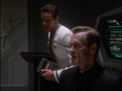 STAR_TREK_DEEP_SPACE_NINE_-_E7X16_INTER_ARMA_ENIM_SILENT_LEGES_0756.jpg