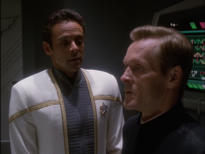 STAR_TREK_DEEP_SPACE_NINE_-_E7X16_INTER_ARMA_ENIM_SILENT_LEGES_0850.jpg