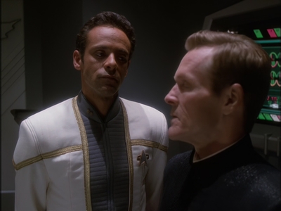 STAR_TREK_DEEP_SPACE_NINE_-_E7X16_INTER_ARMA_ENIM_SILENT_LEGES_0888.jpg
