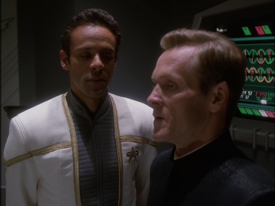 STAR_TREK_DEEP_SPACE_NINE_-_E7X16_INTER_ARMA_ENIM_SILENT_LEGES_0897.jpg