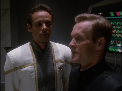 STAR_TREK_DEEP_SPACE_NINE_-_E7X16_INTER_ARMA_ENIM_SILENT_LEGES_0910.jpg