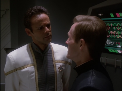 STAR_TREK_DEEP_SPACE_NINE_-_E7X16_INTER_ARMA_ENIM_SILENT_LEGES_0923.jpg