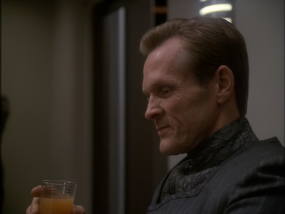 STAR_TREK_DEEP_SPACE_NINE_-_E7X16_INTER_ARMA_ENIM_SILENT_LEGES_0928.jpg