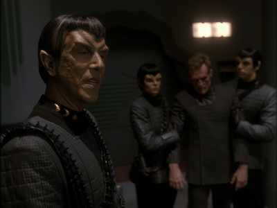 STAR_TREK_DEEP_SPACE_NINE_-_E7X16_INTER_ARMA_ENIM_SILENT_LEGES_1076.jpg
