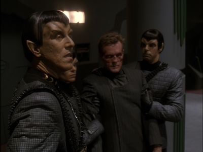 STAR_TREK_DEEP_SPACE_NINE_-_E7X16_INTER_ARMA_ENIM_SILENT_LEGES_1142.jpg