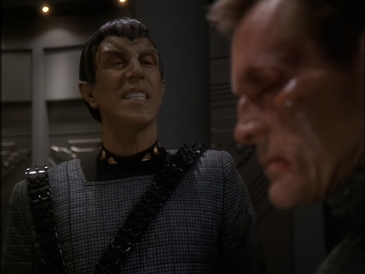 STAR_TREK_DEEP_SPACE_NINE_-_E7X16_INTER_ARMA_ENIM_SILENT_LEGES_1204.jpg