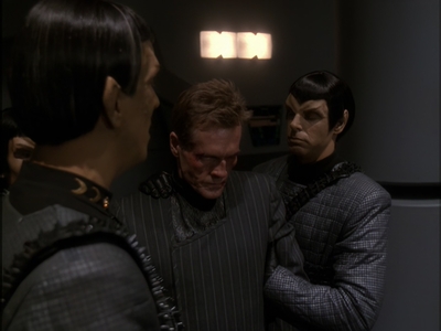 STAR_TREK_DEEP_SPACE_NINE_-_E7X16_INTER_ARMA_ENIM_SILENT_LEGES_1211.jpg