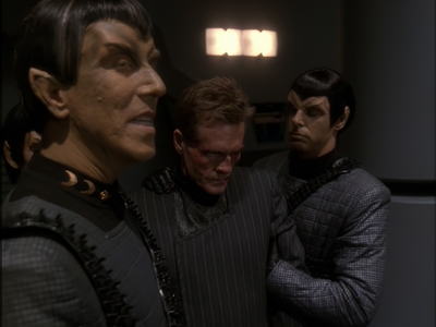 STAR_TREK_DEEP_SPACE_NINE_-_E7X16_INTER_ARMA_ENIM_SILENT_LEGES_1214.jpg