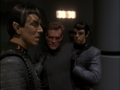 STAR_TREK_DEEP_SPACE_NINE_-_E7X16_INTER_ARMA_ENIM_SILENT_LEGES_1250.jpg