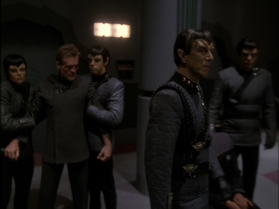 STAR_TREK_DEEP_SPACE_NINE_-_E7X16_INTER_ARMA_ENIM_SILENT_LEGES_1252.jpg