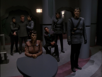 STAR_TREK_DEEP_SPACE_NINE_-_E7X16_INTER_ARMA_ENIM_SILENT_LEGES_1260.jpg