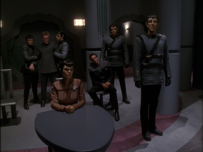 STAR_TREK_DEEP_SPACE_NINE_-_E7X16_INTER_ARMA_ENIM_SILENT_LEGES_1263.jpg
