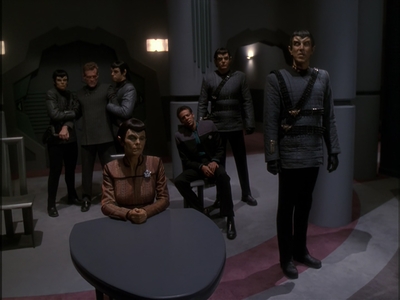 STAR_TREK_DEEP_SPACE_NINE_-_E7X16_INTER_ARMA_ENIM_SILENT_LEGES_1264.jpg