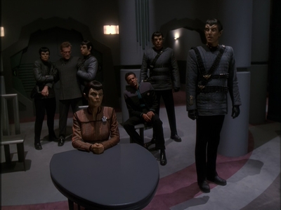 STAR_TREK_DEEP_SPACE_NINE_-_E7X16_INTER_ARMA_ENIM_SILENT_LEGES_1266.jpg