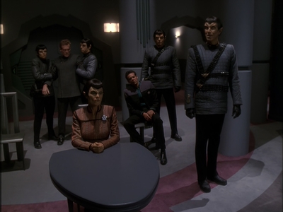 STAR_TREK_DEEP_SPACE_NINE_-_E7X16_INTER_ARMA_ENIM_SILENT_LEGES_1270.jpg