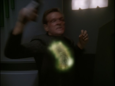 STAR_TREK_DEEP_SPACE_NINE_-_E7X16_INTER_ARMA_ENIM_SILENT_LEGES_1321.jpg