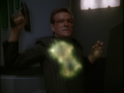STAR_TREK_DEEP_SPACE_NINE_-_E7X16_INTER_ARMA_ENIM_SILENT_LEGES_1325.jpg