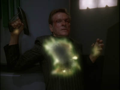 STAR_TREK_DEEP_SPACE_NINE_-_E7X16_INTER_ARMA_ENIM_SILENT_LEGES_1328.jpg