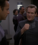 STAR_TREK_DEEP_SPACE_NINE_-_E7X16_INTER_ARMA_ENIM_SILENT_LEGES_0386.jpg