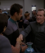 STAR_TREK_DEEP_SPACE_NINE_-_E7X16_INTER_ARMA_ENIM_SILENT_LEGES_0406.jpg