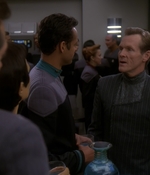 STAR_TREK_DEEP_SPACE_NINE_-_E7X16_INTER_ARMA_ENIM_SILENT_LEGES_0412.jpg