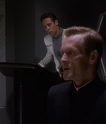 STAR_TREK_DEEP_SPACE_NINE_-_E7X16_INTER_ARMA_ENIM_SILENT_LEGES_0752.jpg