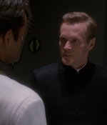 STAR_TREK_DEEP_SPACE_NINE_-_E7X16_INTER_ARMA_ENIM_SILENT_LEGES_0824.jpg