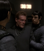 STAR_TREK_DEEP_SPACE_NINE_-_E7X16_INTER_ARMA_ENIM_SILENT_LEGES_1228.jpg