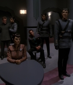 STAR_TREK_DEEP_SPACE_NINE_-_E7X16_INTER_ARMA_ENIM_SILENT_LEGES_1260.jpg