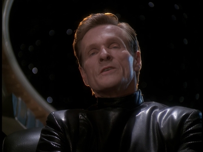 STAR_TREK_DEEP_SPACE_NINE_-_E723_EXTREME_MEASURES_0102.jpg