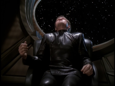 STAR_TREK_DEEP_SPACE_NINE_-_E723_EXTREME_MEASURES_0120.jpg