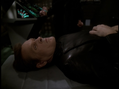 STAR_TREK_DEEP_SPACE_NINE_-_E723_EXTREME_MEASURES_0134.jpg