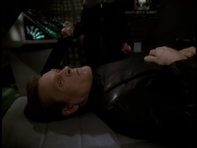 STAR_TREK_DEEP_SPACE_NINE_-_E723_EXTREME_MEASURES_0135.jpg