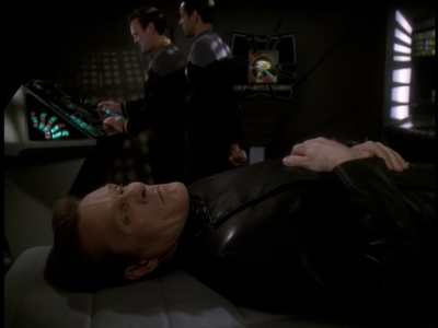 STAR_TREK_DEEP_SPACE_NINE_-_E723_EXTREME_MEASURES_0137.jpg