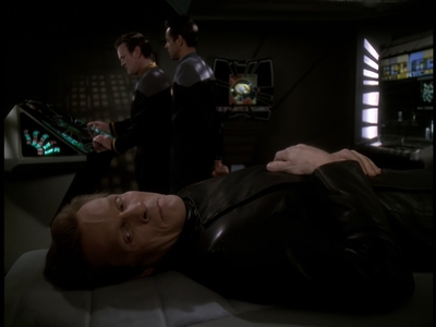 STAR_TREK_DEEP_SPACE_NINE_-_E723_EXTREME_MEASURES_0139.jpg