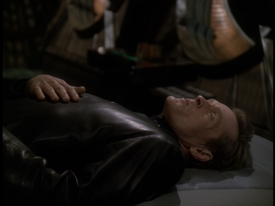 STAR_TREK_DEEP_SPACE_NINE_-_E723_EXTREME_MEASURES_0170.jpg