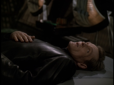 STAR_TREK_DEEP_SPACE_NINE_-_E723_EXTREME_MEASURES_0176.jpg