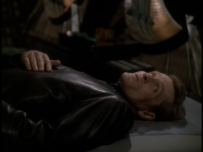STAR_TREK_DEEP_SPACE_NINE_-_E723_EXTREME_MEASURES_0200.jpg