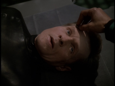 STAR_TREK_DEEP_SPACE_NINE_-_E723_EXTREME_MEASURES_0273.jpg