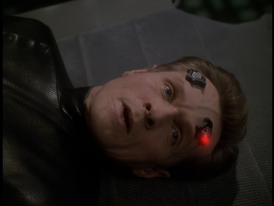 STAR_TREK_DEEP_SPACE_NINE_-_E723_EXTREME_MEASURES_0301.jpg