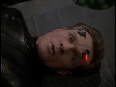 STAR_TREK_DEEP_SPACE_NINE_-_E723_EXTREME_MEASURES_0307.jpg