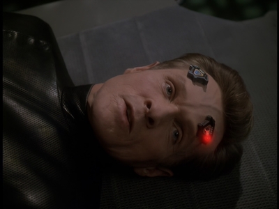 STAR_TREK_DEEP_SPACE_NINE_-_E723_EXTREME_MEASURES_0319.jpg