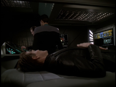STAR_TREK_DEEP_SPACE_NINE_-_E723_EXTREME_MEASURES_0331.jpg
