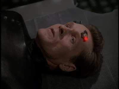 STAR_TREK_DEEP_SPACE_NINE_-_E723_EXTREME_MEASURES_0365.jpg
