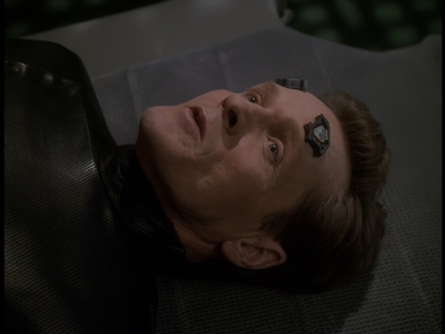 STAR_TREK_DEEP_SPACE_NINE_-_E723_EXTREME_MEASURES_0366.jpg