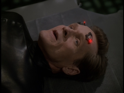 STAR_TREK_DEEP_SPACE_NINE_-_E723_EXTREME_MEASURES_0370.jpg