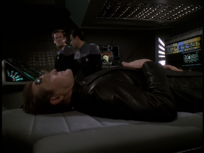 STAR_TREK_DEEP_SPACE_NINE_-_E723_EXTREME_MEASURES_0384.jpg